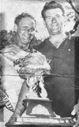 David Tenny (driver) and Les Scott with the 1972 E.C. Griffith Cup